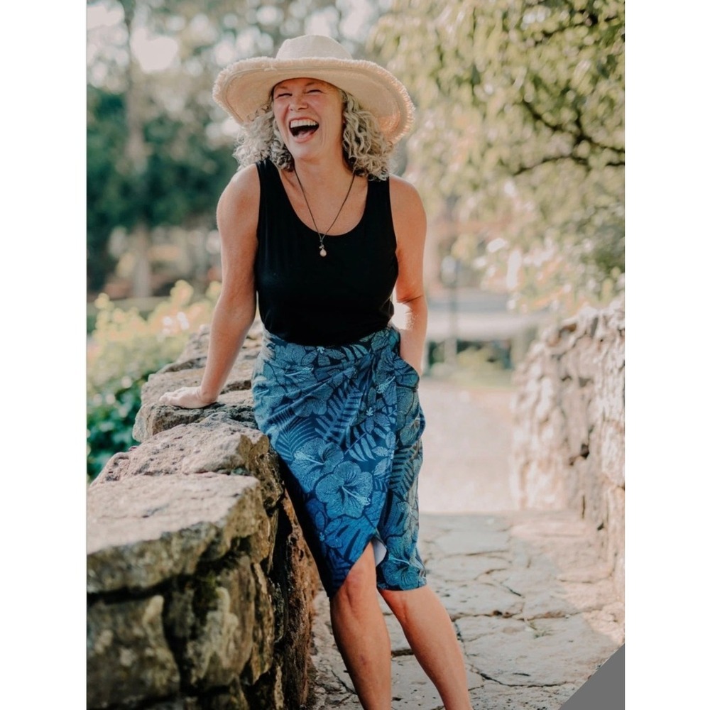 Ripskirt Hawaii The Original Wrap Skirt Length 3 Maui Moonlight Blue Size Large